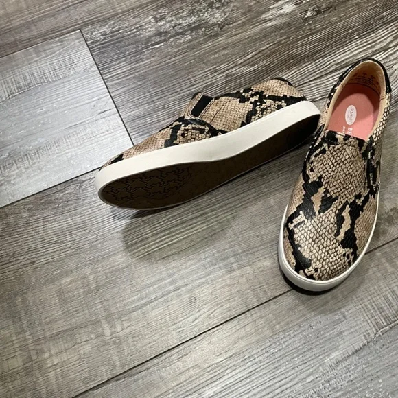 Dr. Scholls Madison shoe - Picture 2 of 3